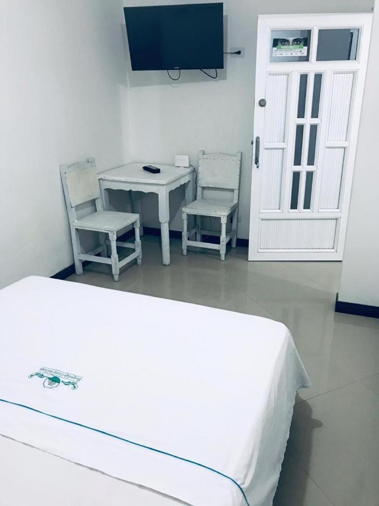 Hospedaje 3 Esquinas Guatape Ngoại thất bức ảnh