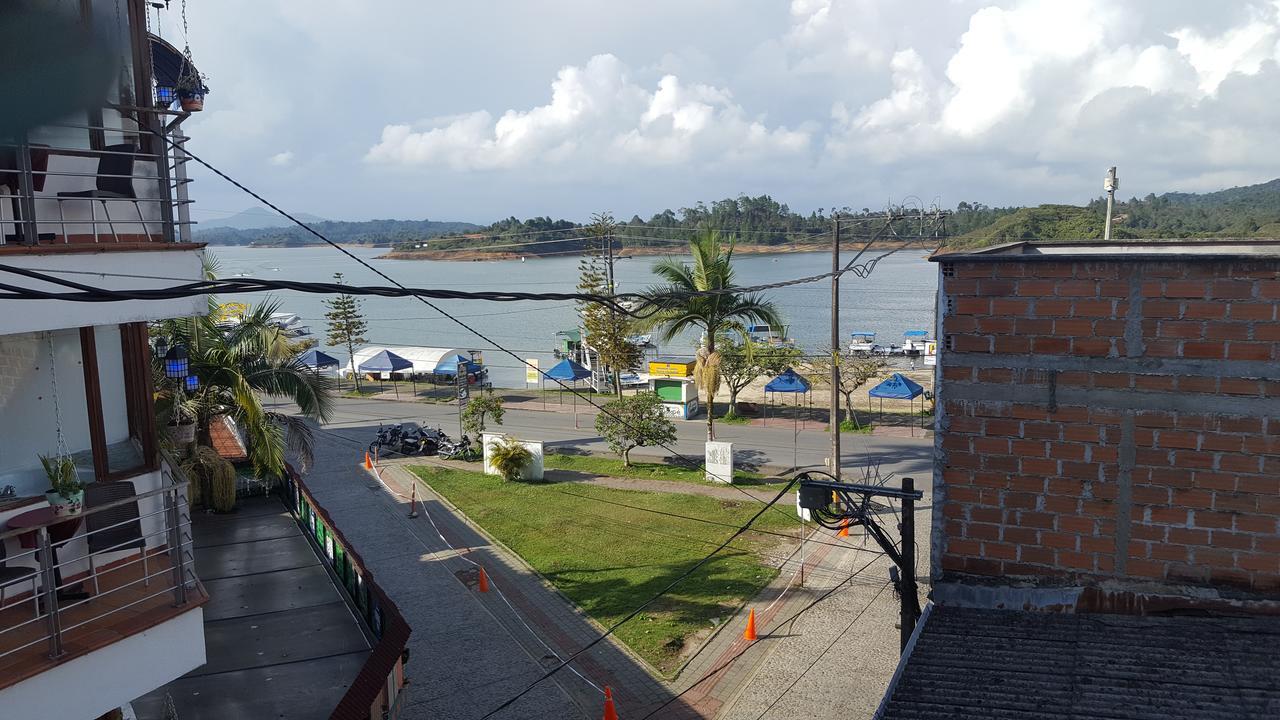 Hospedaje 3 Esquinas Guatape Ngoại thất bức ảnh